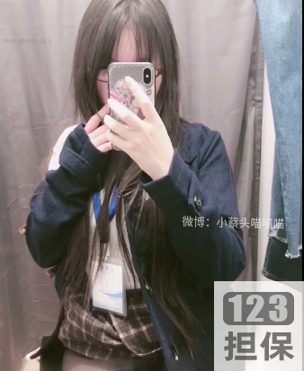 小蔡头试衣间,这到底是个什么样的奇葩品牌?