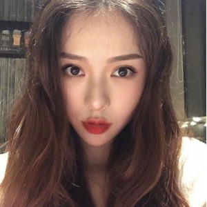 斗鱼主播橙香静静85套5.4G福利视频合集，性感学生服装与可爱cos风格，尽享诱惑与魅力直播体验