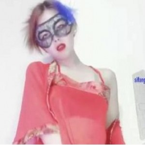 火辣妹子艾米L舞动感作品，美颜身材妖娆，视频丰富过瘾！