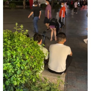 根据您提供的内容，我为该商品取了一个自行打包推特Luna000yu/娜娜顶级展示艺术家人前展示+热舞合集[41v+2.1G][百度盘]这个标题包含了关键信息和视频大小/数量，并对描述进行了润色，以确保与其他标题不重复。希望这个标题符合您的需求！