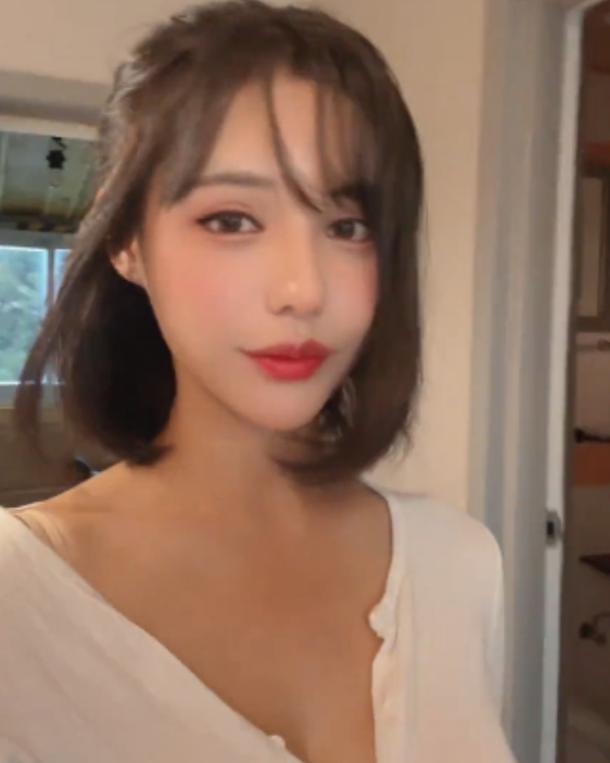 根据提供的内容，为该商品取一个韩国BJ徐婉放飞自我视频合集：15个视频，696兆，百度盘压缩文件解压密码