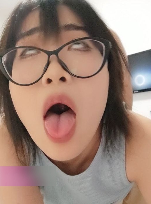 反差萌小狗崔小蕾:225个视频12.6G,收藏百度ED2K