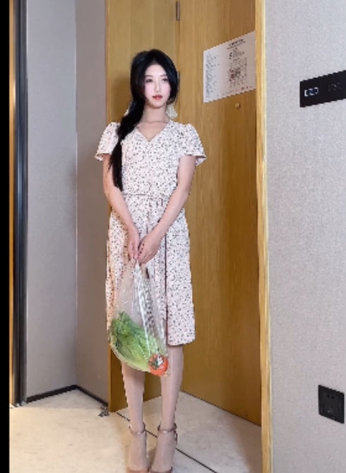 抖娘利世：小保姆与老头141P1V视频，1.59GB百度盘搬运