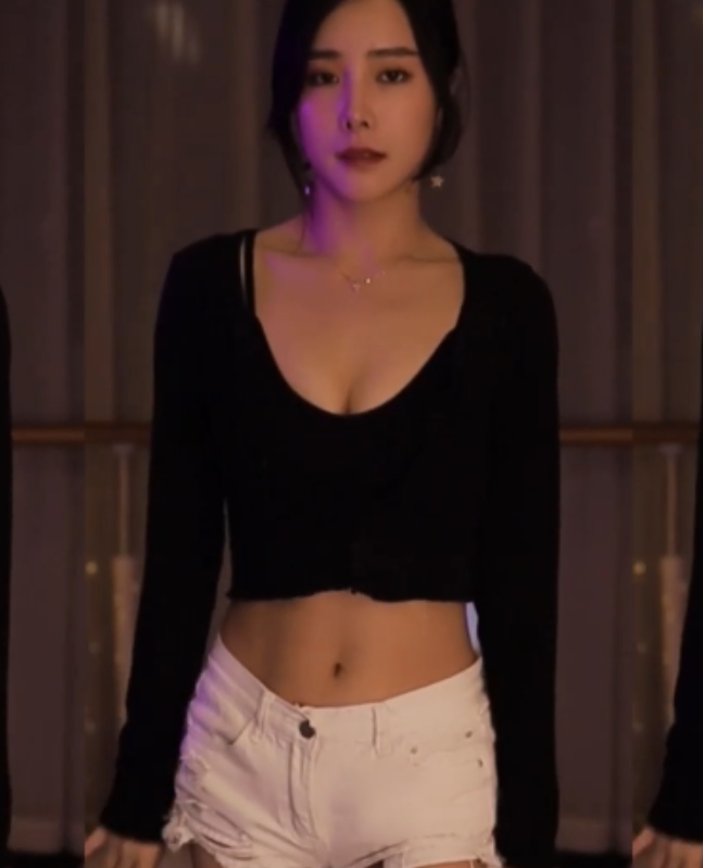 王筱沫沫热舞小合集：美女主播燃情舞姿，B站1月热门视频，总大小3.6G