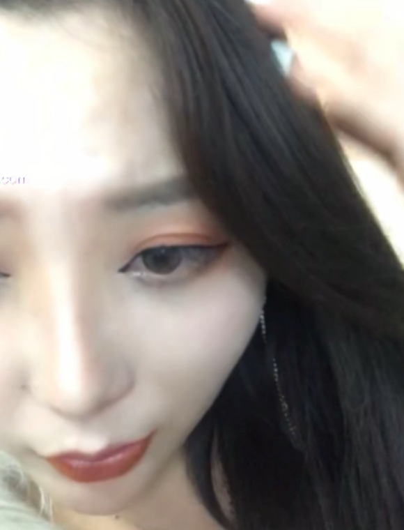 妖Baby福利视频1V2.76G，快手主播一对一尺度大百度盘