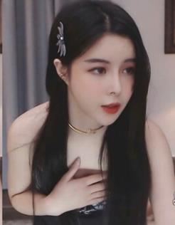 斗鱼舞蹈女神苏恩精彩热舞合集，性感旗袍展示大长腿，共249集24.7G视频下载