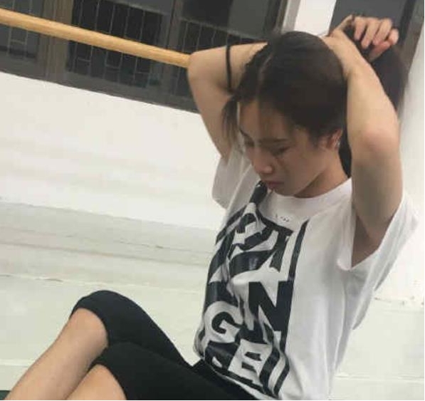 清纯萌妹：华裔大学生视频合集