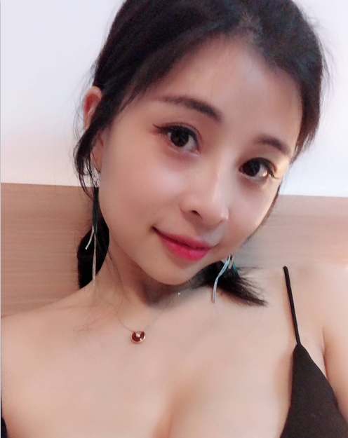 82v588p精心打包自行打包大罩杯玩弄白嫩合集5.75G百度盘