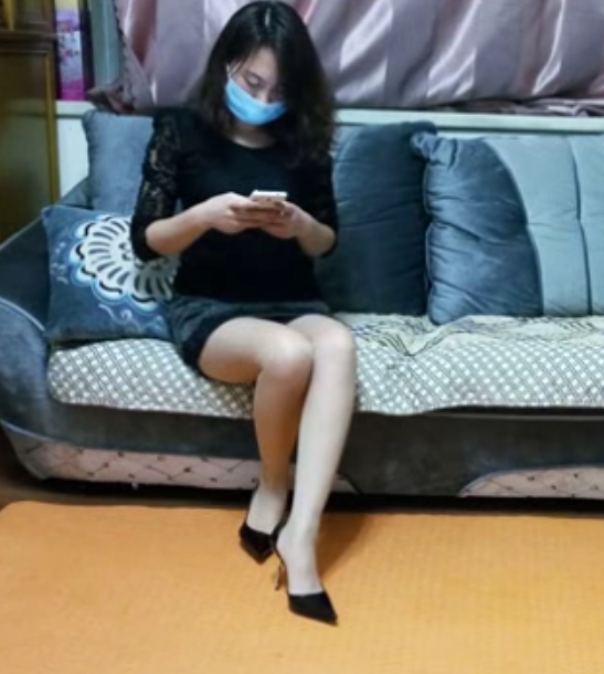 冰城玫姿足艺系列：神秘足踩艺术大集合！82.9G视频震撼上贤妗