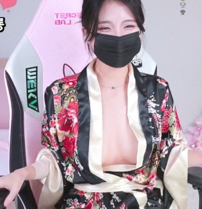 韩国主播dmsdms乳摇直播视频集锦