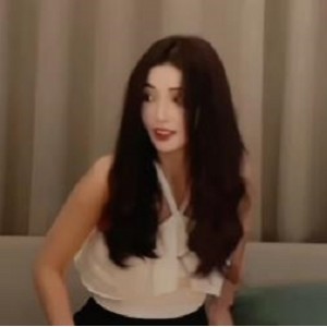 高端T花大熊，韩国小姐姐约会自拍，时长38分金牌精选