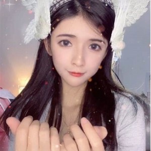 狗头萝莉加盟某传媒，火箭数量飙升，粉丝期待不已