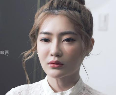 家庭理婚纱：沈娜娜父女情，观看视频感受温馨