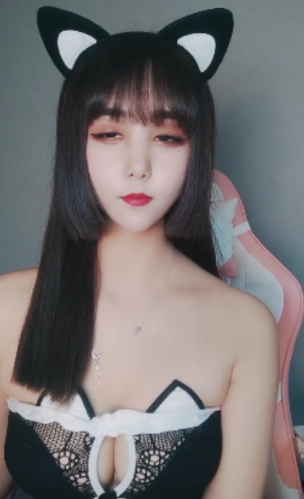 柒喜直播热舞合集23.1g12v