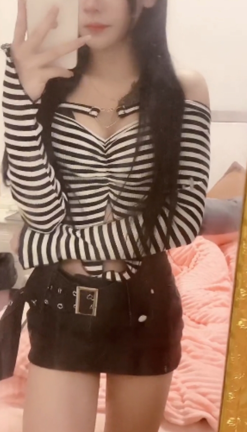 半糖主播福利视频：脑袋困掉了