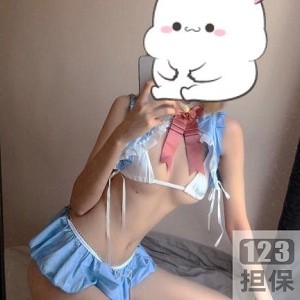 社保姬Lyo0819：身材纤细的精选妹子！