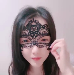 小姐姐与朋友舌吻！透视装白丝袜，跳跳糖给朋友嘴艺[1V+109MB][百度盘]