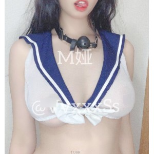 M娅福利板凳：黑色破网裤+嫩红紧绷侍女郎，魅力无法挡，心跳加速！