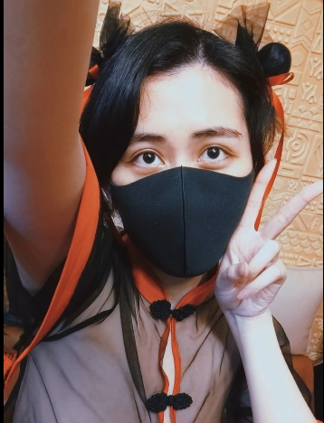 Naimi奶咪抖音精选视频教育及小姐姐身材推特博主口罩