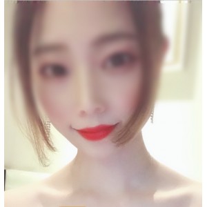 阿崩经典有尺度作品：推特上的人气网红