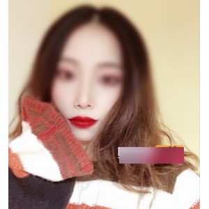 阿崩经典有尺度作品：推特上的人气网红