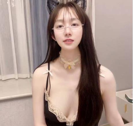 21V600M抖音小网红小坦克合集