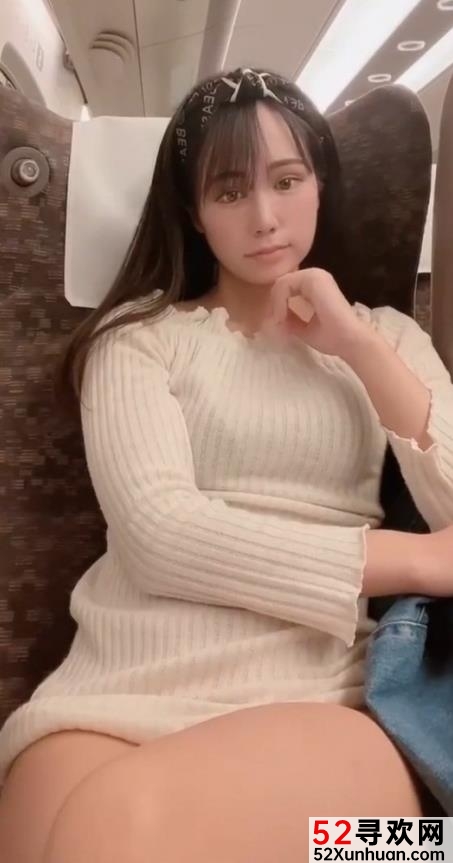 网红小姐姐艺高人胆大，身材高颜值表演视频249MB