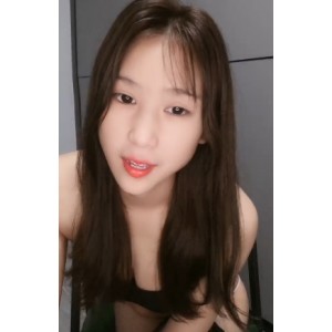 百度盘上的小美女，爱笑的她，把温暖的心情传递给你！