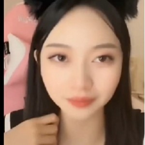 网红主角{{网红名字}}：抖音快手视频资源，漏B漏奶百度盘