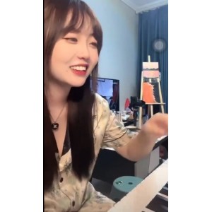 网红主角{{网红名字}}：抖音快手视频资源，漏B漏奶百度盘