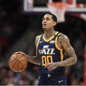 答：《大骚乱Mayhem：英雄拼斗，夺回公平》