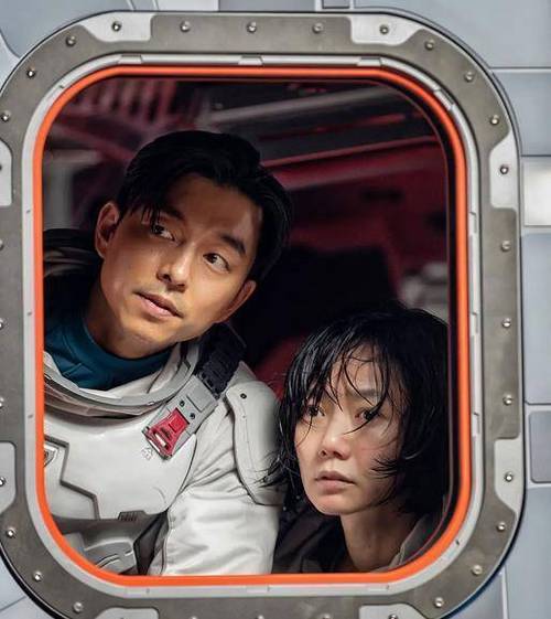《2021年12月24日：寂静之海.第一季（韩国）4K中字H265》——宋智安导演的太空冒险之旅