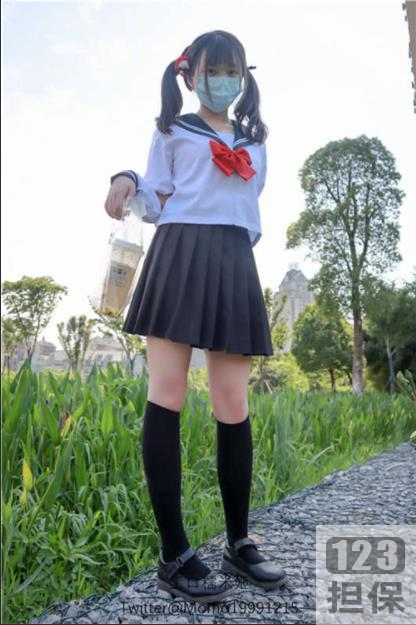 最新学生美女《工口糯米姬》作品