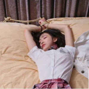 最新身材高挑极品美女一米八的大梨子合集