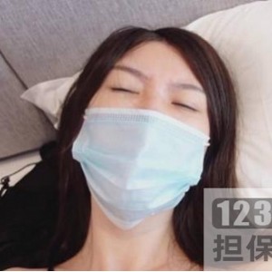 在老虎菜的精虫上脑里,一切规则都变得没有意义。