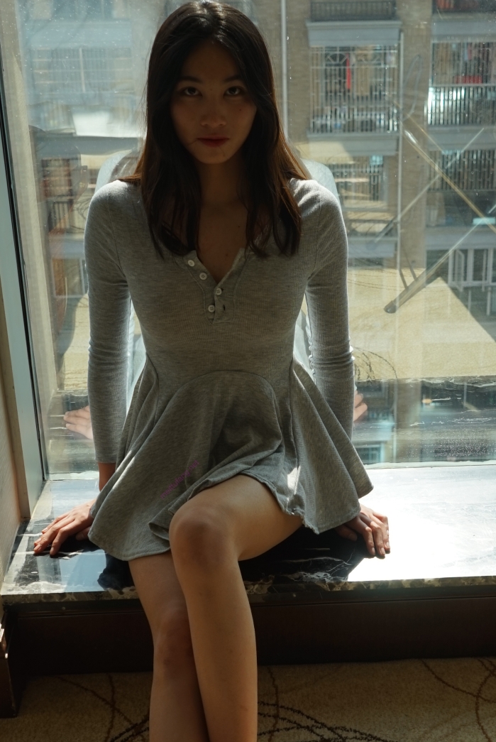 湖南师范韩珊私拍展示1V5.22g：高清图片作品，精彩展示