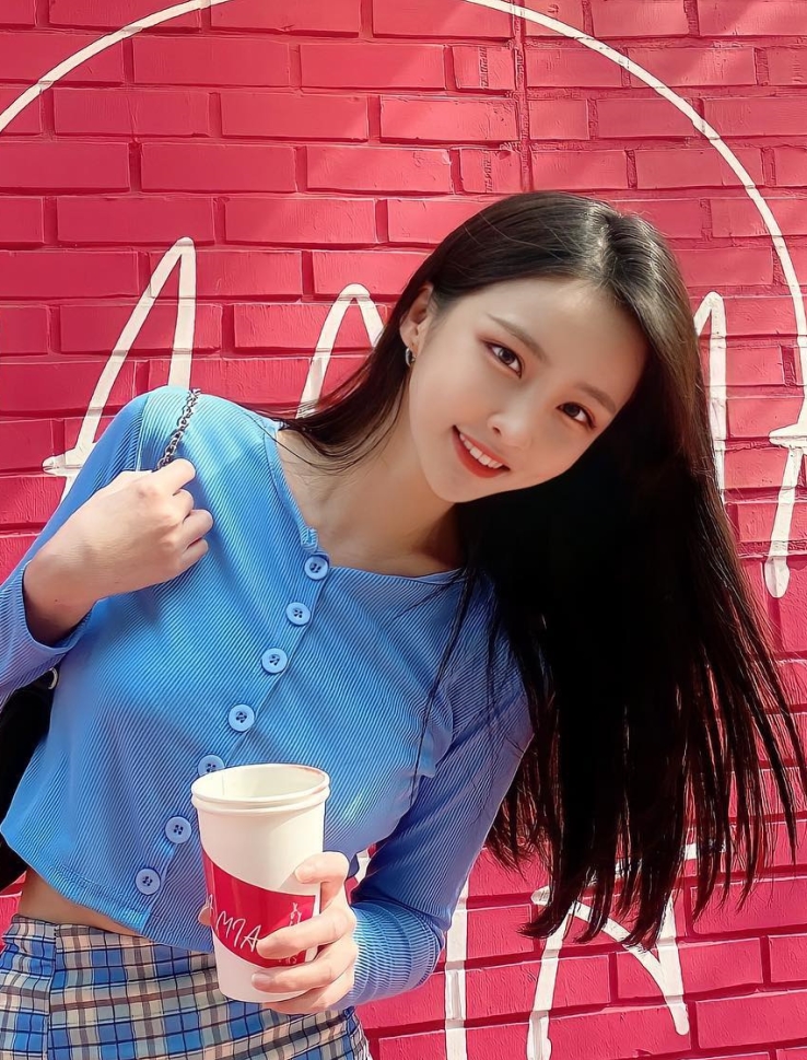 sunwall95：145v，21.6g，收藏672，20g视频新增，女团成员身高曝光