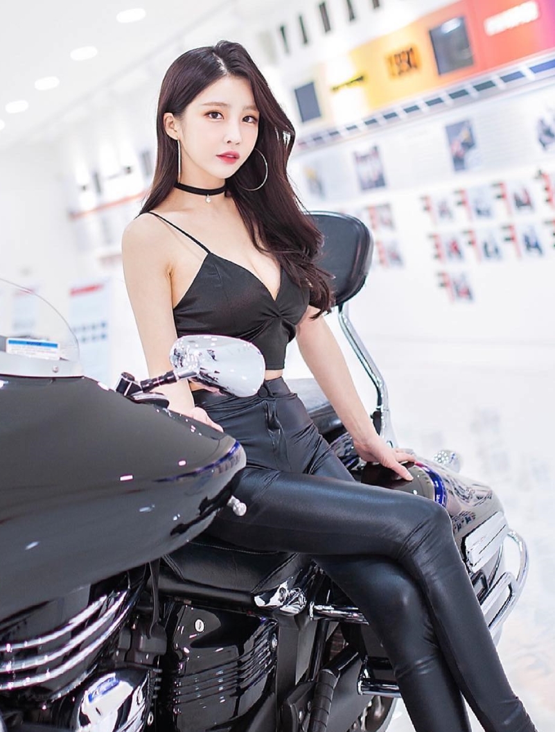 sunwall95：145v，21.6g，收藏672，20g视频新增，女团成员身高曝光