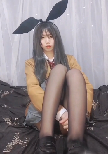 斗鱼新贵浮力姬韵韵露脸COS麻衣绝版完整合集，清纯可爱型日系校服香艳感觉，1v101mb无圣光视频