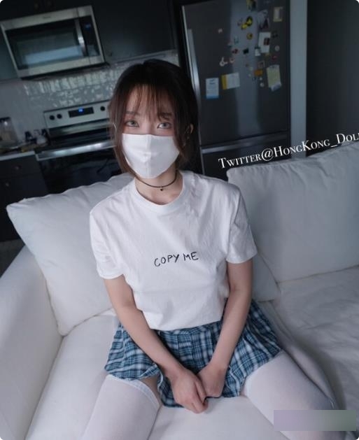 播界竞争激烈的时代,玩偶姐姐凭借其独特的魅力和高质量的作品,成功推动了人气,成为了宅男圈内的顶流。她的最新私拍作品尺度合集1v212MB,不仅展示了她的个人魅力,更引发了粉丝们的热烈关注和期待。想要一睹玩偶姐姐的风采,快来点击观看吧!