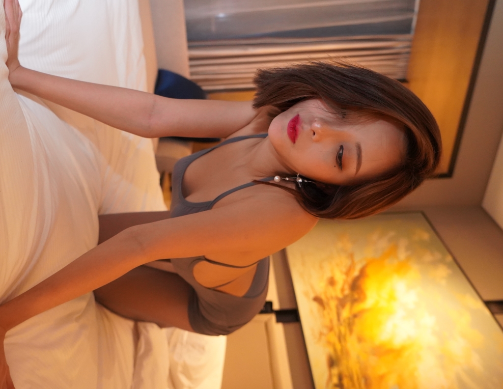 陈小喵新作：丽丝印象，13.25G纯图视频，注意下前收藏