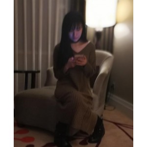 独家真相揭秘B站up主runa酱5000元事件揭秘，老资源补货空间大，交易聊天群里热议