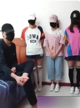 王老师直播四人行，视频大小达970MB