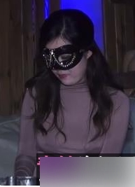 《丽姬之欢3部》3V/2.31：百度云有尺度视频，心情纠葛引人入胜