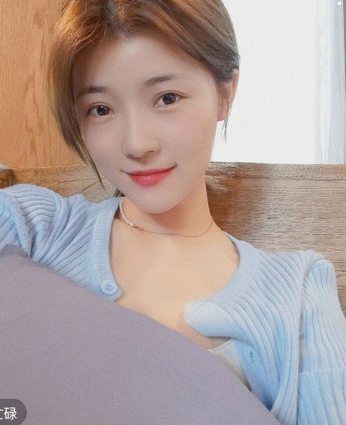 luo,liao交流群：舞蹬一字马颜值网红资源大放异彩