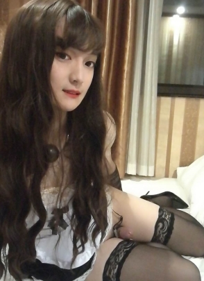 汤博乐：462P32V736M，性感魅力一览无遗