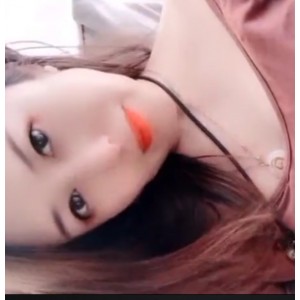 是一种娱乐，更是一种情感共鸣的体验。如果你也想体验这种别具一格的视频创作，不妨来试试这份“[自行打包]绿帽乱来亲子抖音风剧情视频250v-----1[250v+9.95][百度盘]”，让你的生活充满惊喜和乐趣！