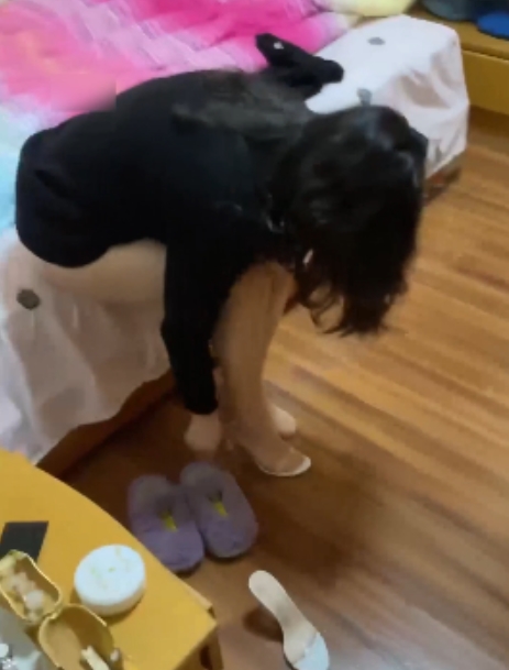 《熟女gong+wu+yuan蓝阿姨与年轻男友》12V+6.1G视频，火花四释放对话2022