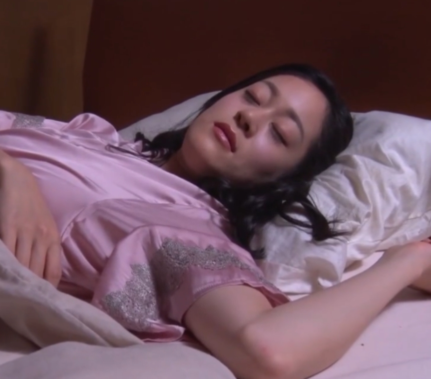 免费视频露嫂，评论种子免费下载