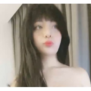 广大观众的目光，成为了网络上的热门话题。不容错过的越南G奶美女，全方位展示弄净某处，108G大小的视频内容，让人目不转睛。转载搬运